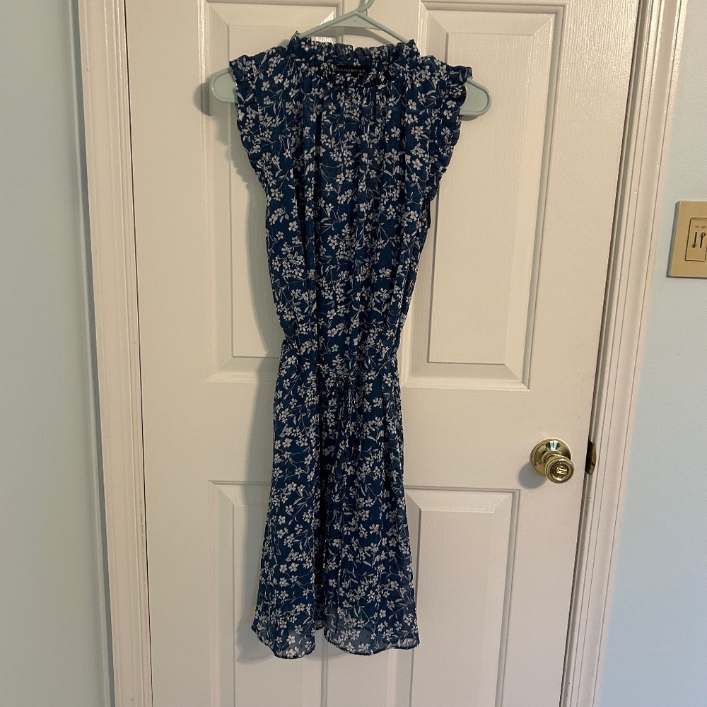 Banana Republic - Picture 1 of 4